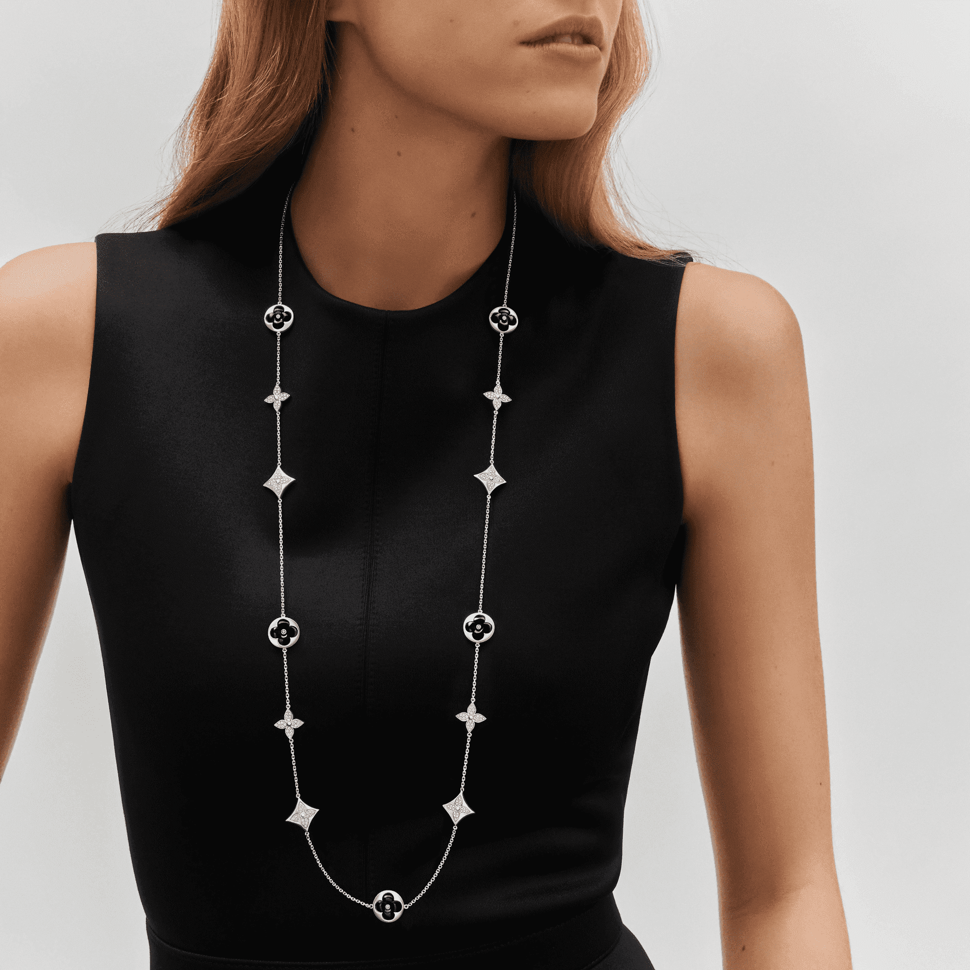 ロングネックレス ダイヤモンド ブロッサム(ホワイトゴールド,オニキス,ダイヤモンド)