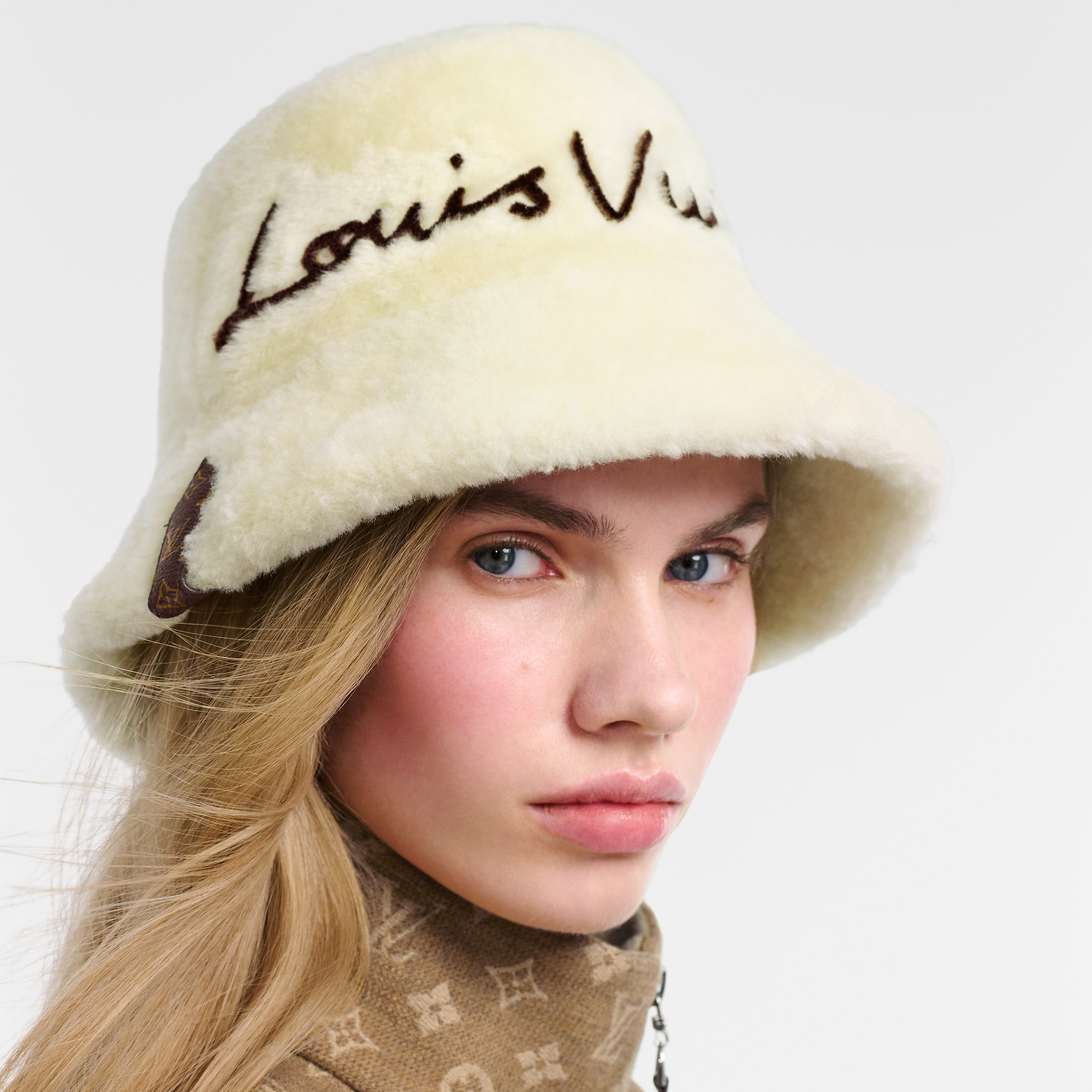 バケットハット･LV スクリプト クラウド