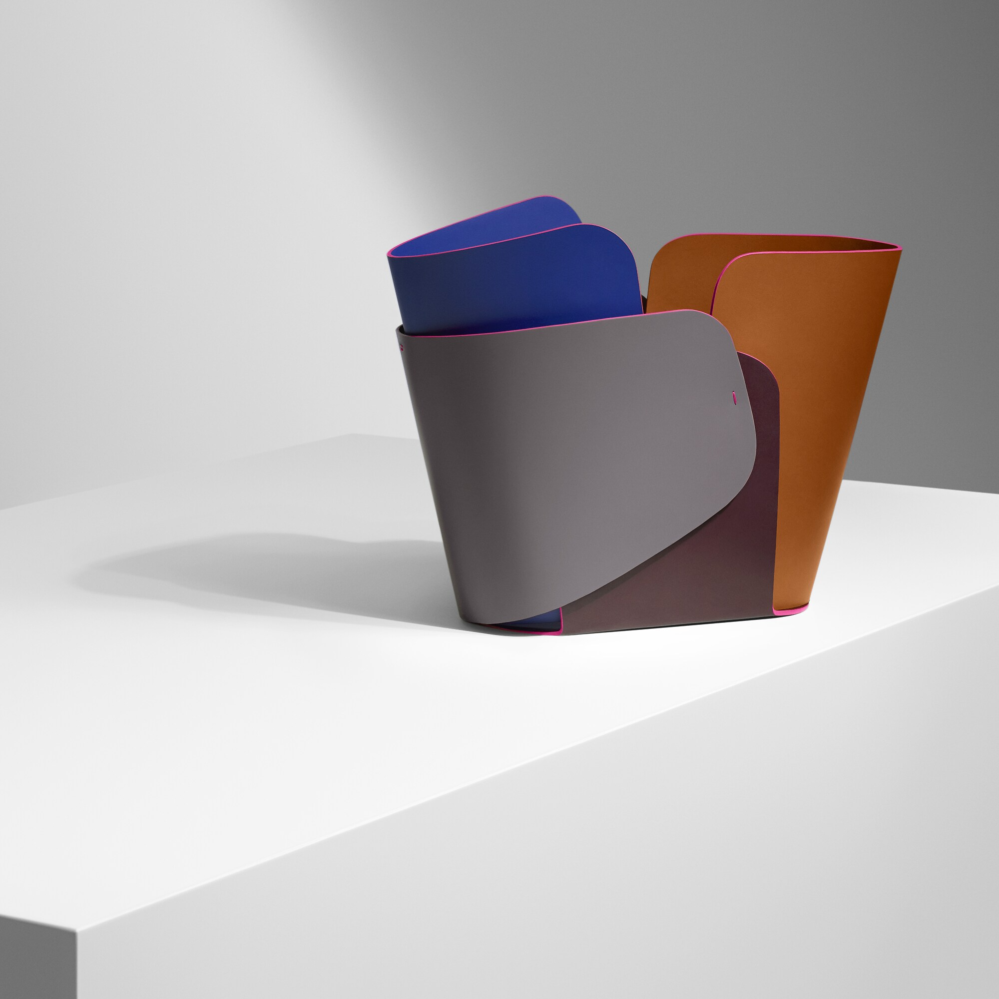 Overlay Bowl Wide By Patricia Urquiolan - 画像 (2)