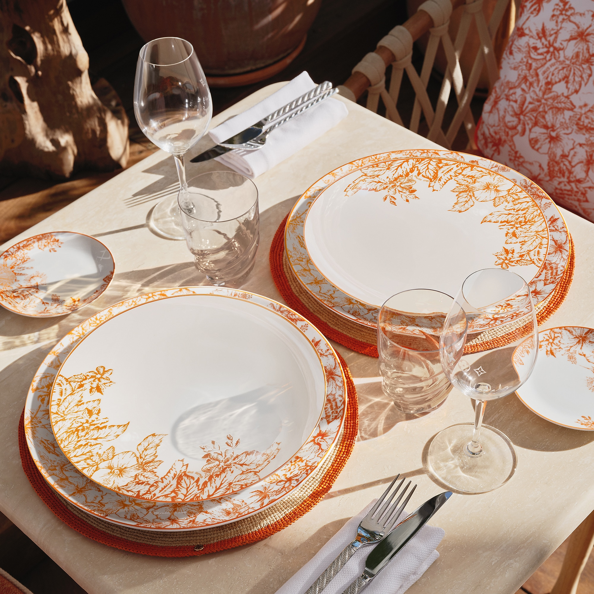 Set Of 2 Dessert Plates LV By The Pool - 画像 (3)