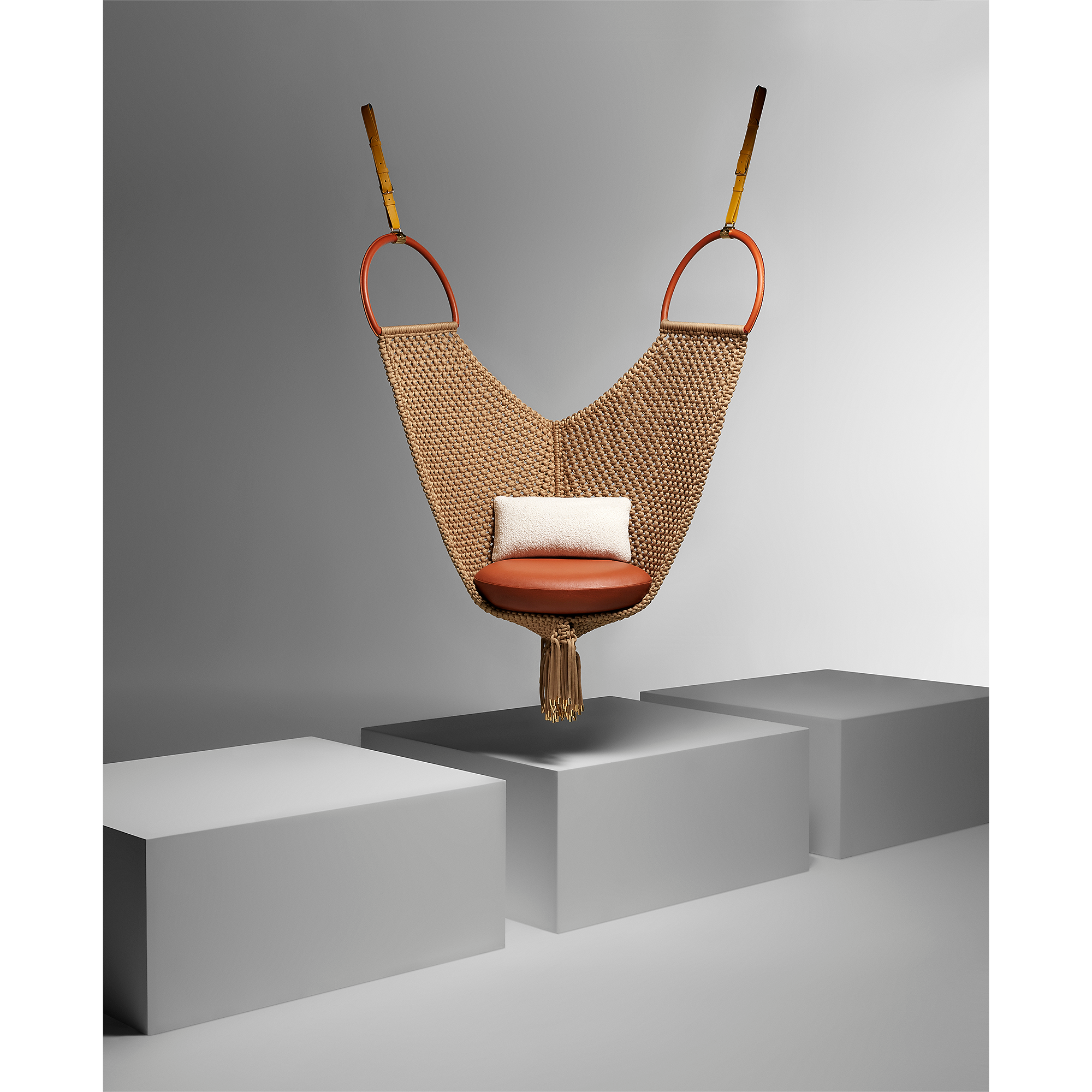 Swing Chair by Patricia Urquiola - 画像 (3)